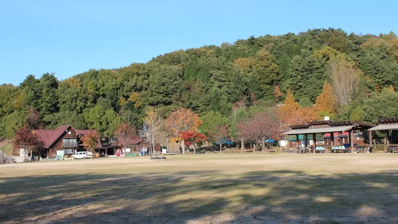 キャンプ場予約 区画サイトとフリーサイトって何が違うの はじめてキャンプ キャンプ場予約 区画サイトとフリーサイトって何が違うの はじめてキャンプ
