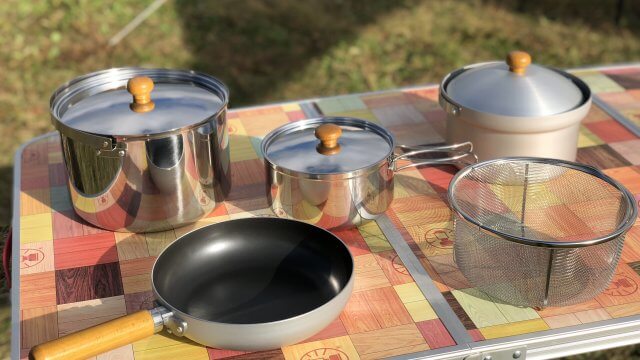 初心者】キャンプで活躍する調理器具・食器9選！鍋・包丁も＜2022 