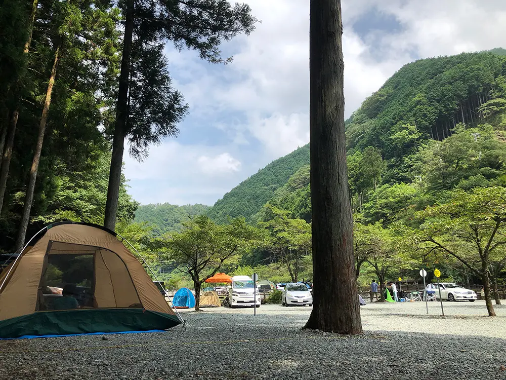 レビュー 神之川キャンプ場で川遊び満喫 子供が楽しく遊べる避暑地 はじめてキャンプ